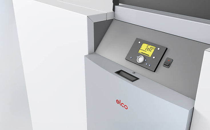 Gedetailleerde weergave van een Elco verwarmingssysteem met digitaal regeldisplay waarop de temperatuur en instellingen worden weergegeven.